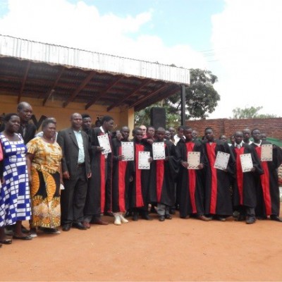 Eerste 10 deelnemers YiPmade Academy Malawi ronden opleiding succesvol af